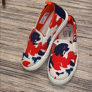 NWOT Toms shoes T10 red white navy blue toddler 10